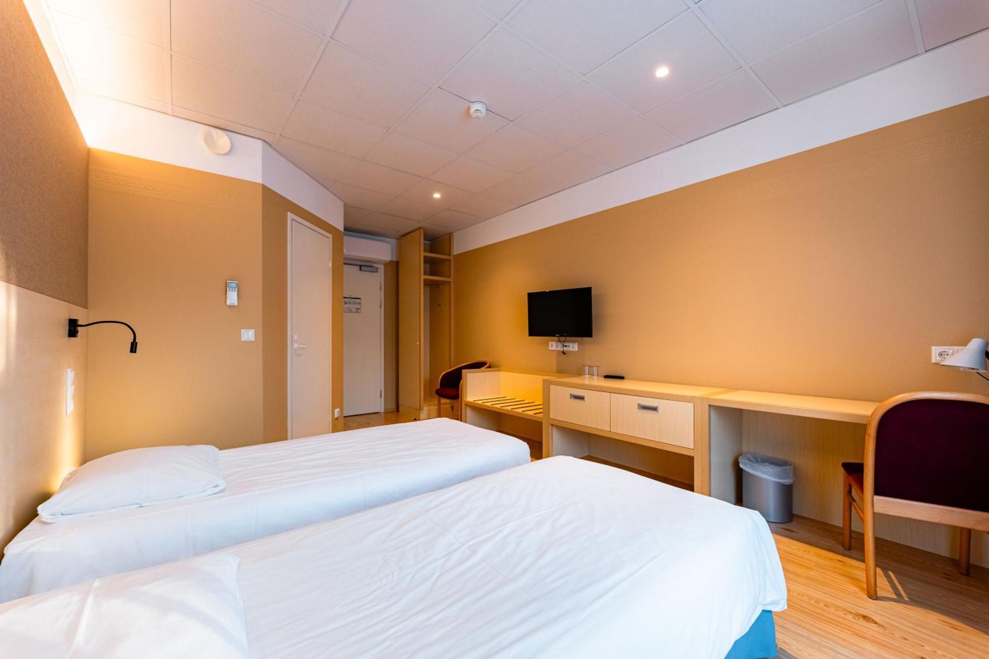 Saaremaa Rannahotell ' Beach Hotel Mändjala Esterno foto