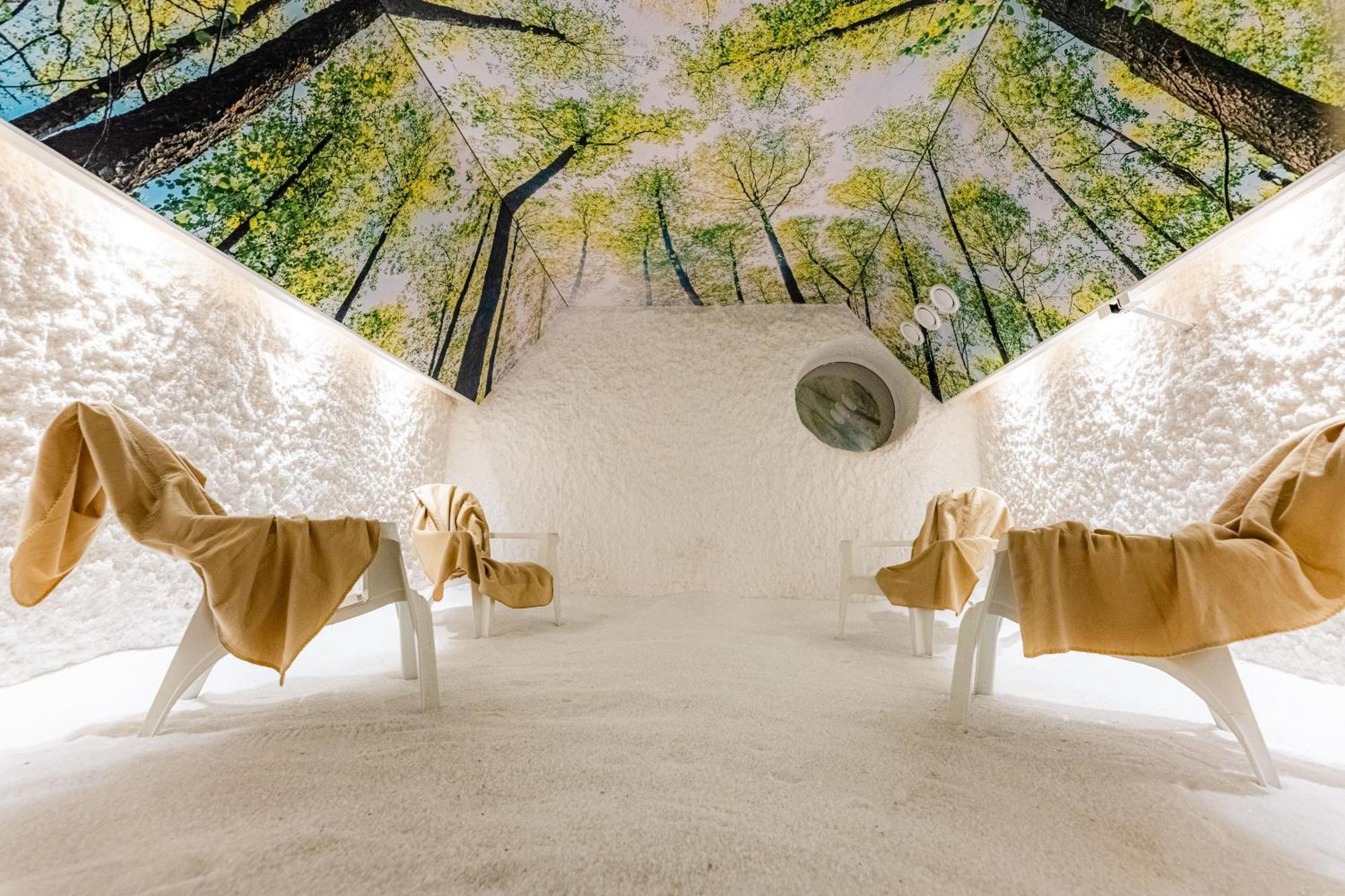 Saaremaa Rannahotell ' Beach Hotel Mändjala Esterno foto